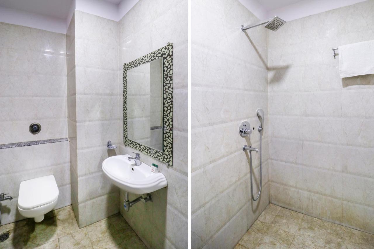 Oyo Flagship 69860 Mastana Palace Hotel Варанаси Екстериор снимка